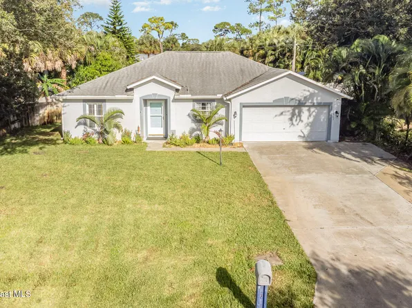 561 Carnival Ter, Sebastian, FL 32958