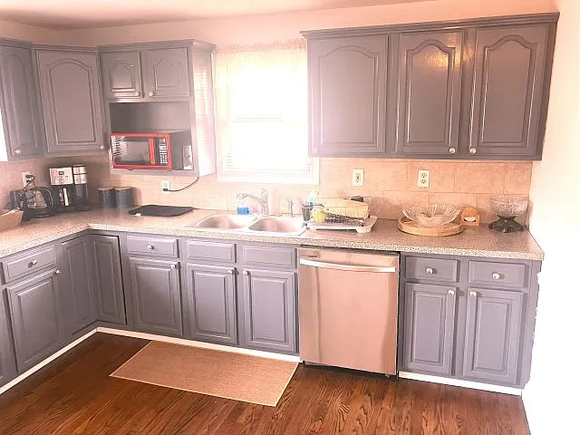 2 bed, $2,195 — Photo 4
