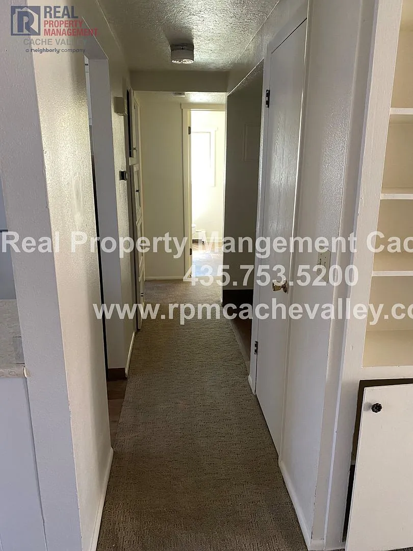 271 Riverbend Rd — Photo 3