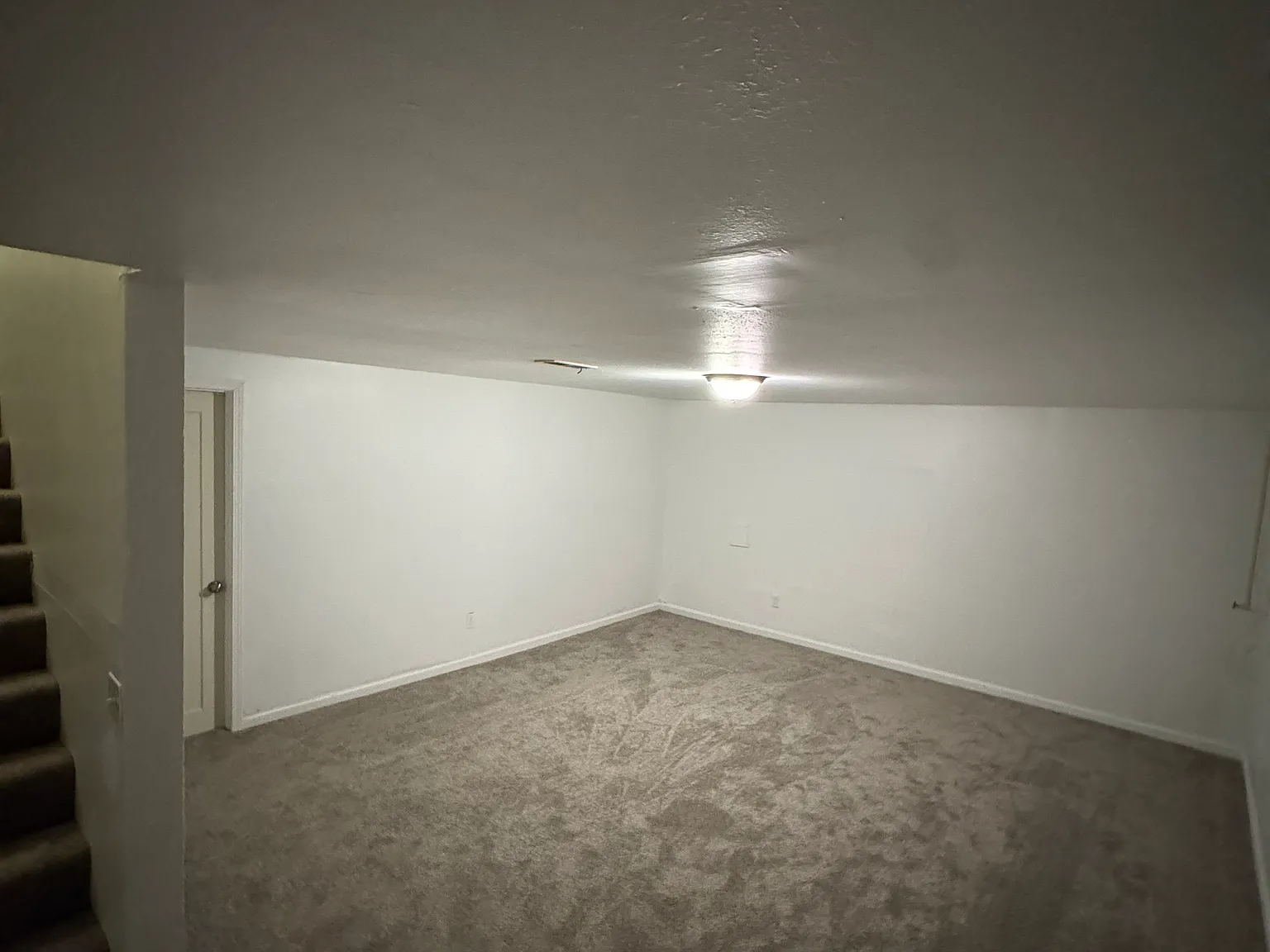 3 bed, 2.5 bath, 1720 sqft, $2,250 — Photo 1