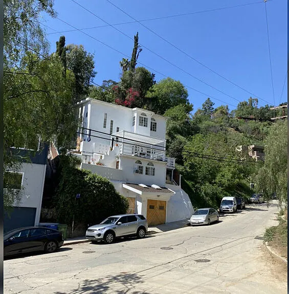 613 Museum Dr — Photo 1