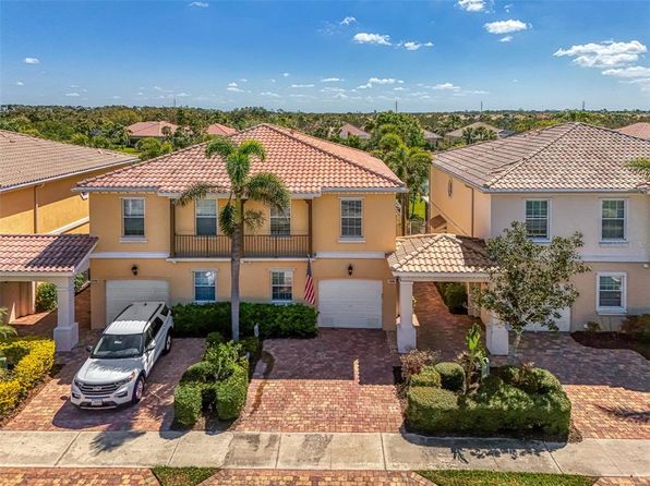 1649 Burgos Dr, Sarasota, FL 34238