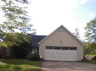 6175 Delamere Ln, Rex, GA 30273