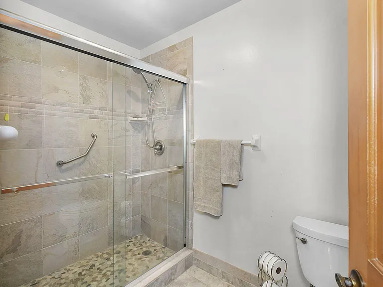 1362 SW Knollwood Dr — Photo 13