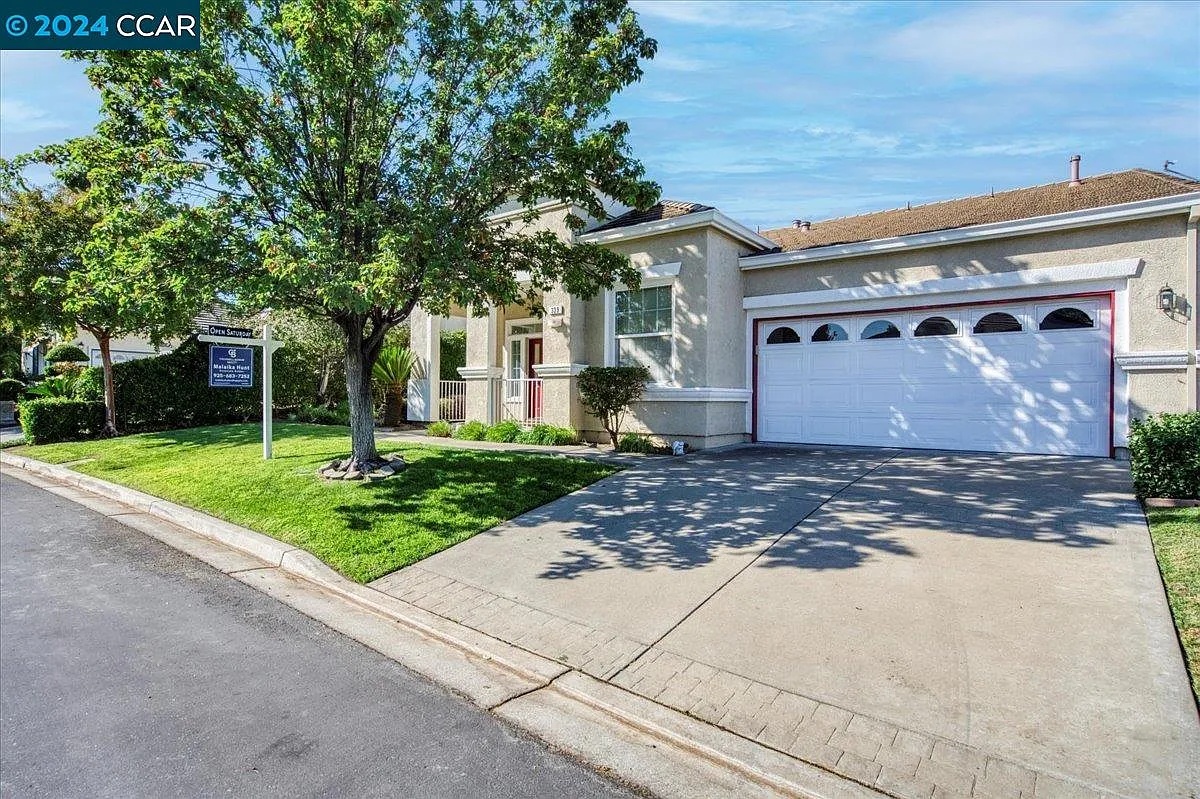 339 Upton Pyne Dr photo 1