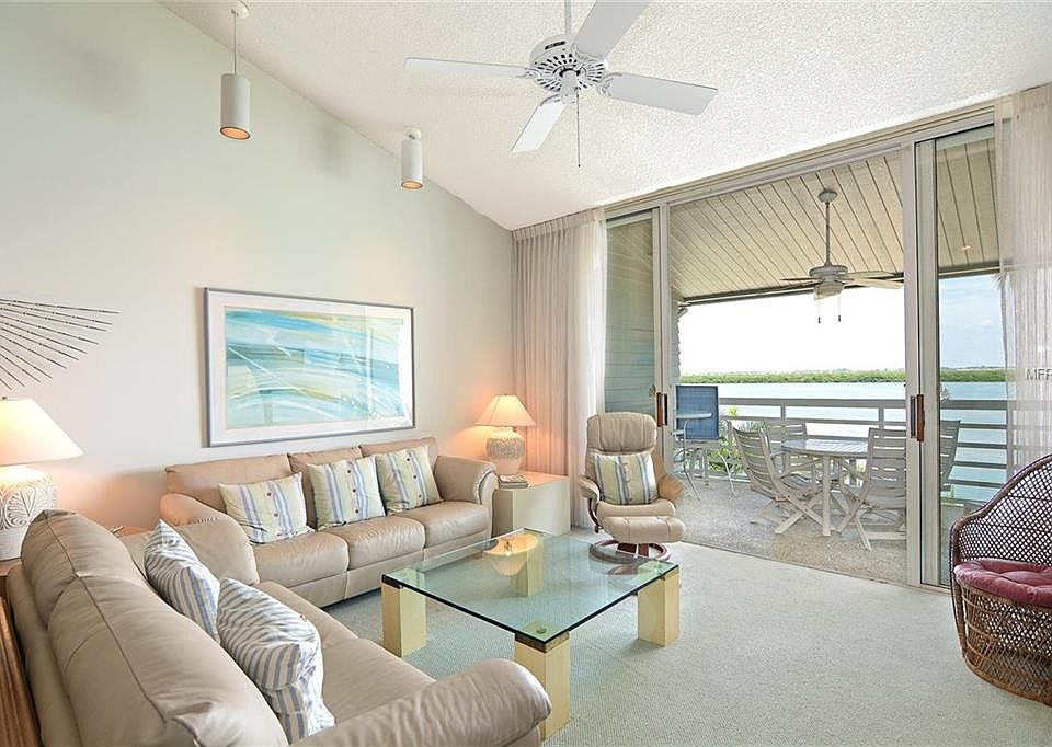 2nd image of 615 Dream Island Pl Unit 308