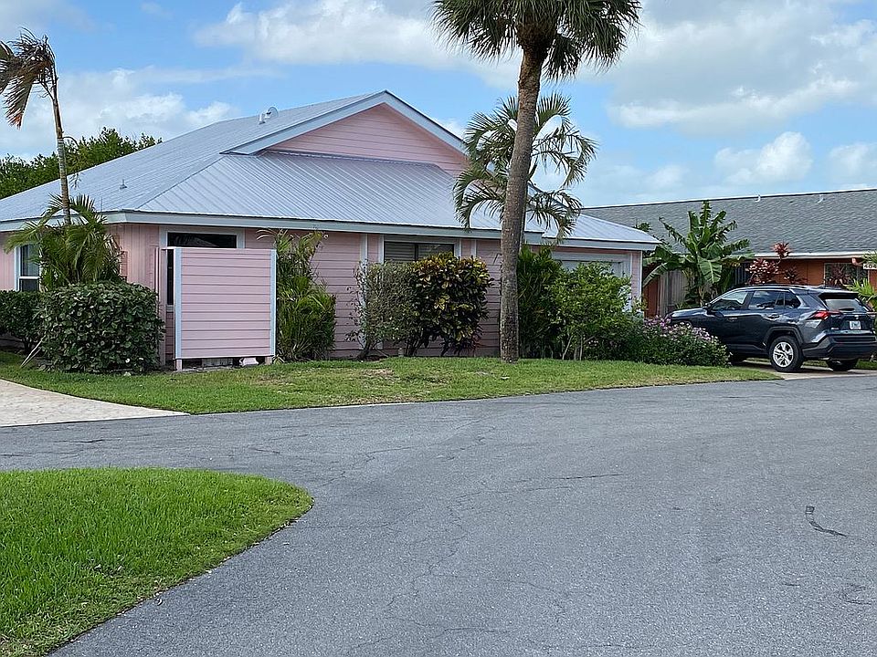 1st image of 4030 NE Breakwater Dr