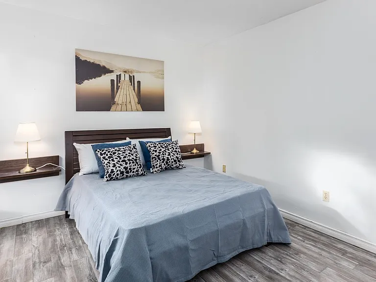 1405 Haro St #103 — Photo 10