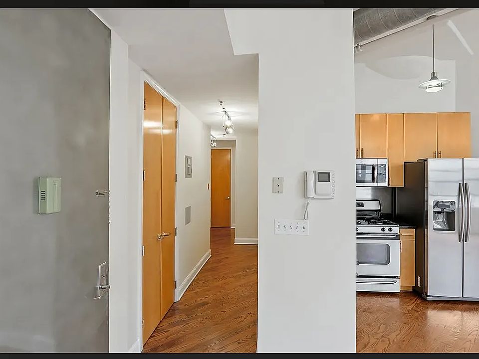 2nd image of 176 Johnson St APT 5H