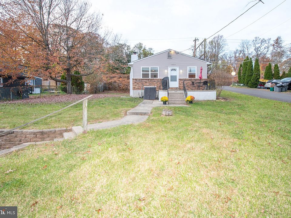 1609 W Lincoln Hwy, Langhorne, PA 19047 | Zillow