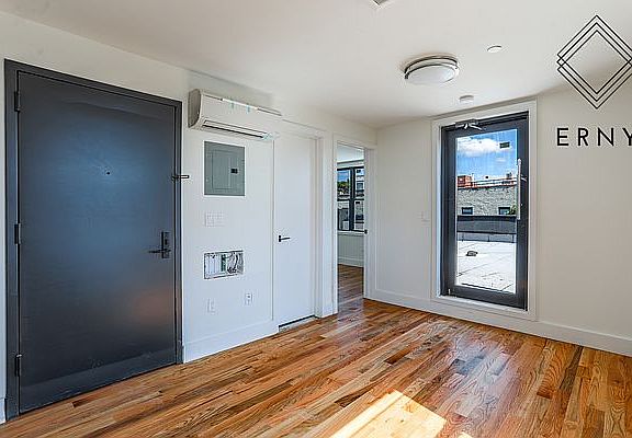 5th image of 1603 Lincoln Pl #2