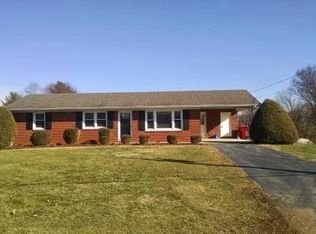 4214 Englewood Blvd, Johnson City, TN 37601
