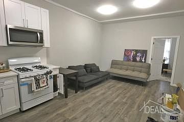 2nd image of 101 Hull Brooklyn