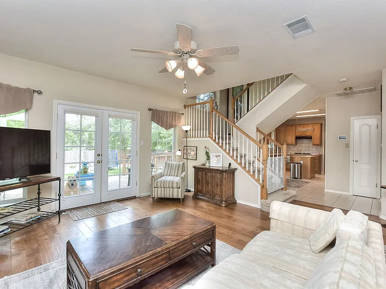 1609 Colton Way SW — Photo 5