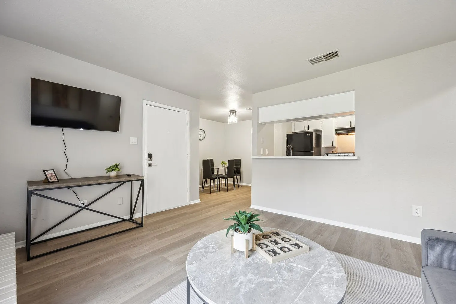 1 bed, 1.0 bath, 602 sqft, $3,300 — Photo 4