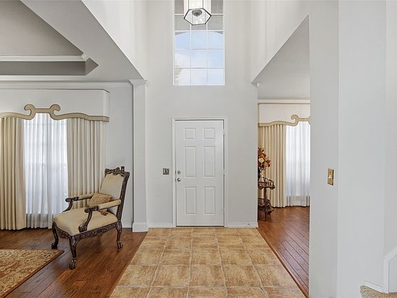 2nd image of 1759 Sunset Ridge Dr