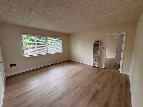 2nd image of 24707 Cypress St