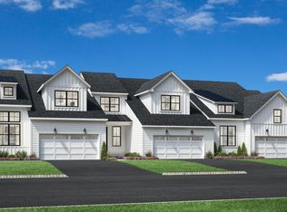 40 Captain Esposito Ln, Pearl River, NY 10965