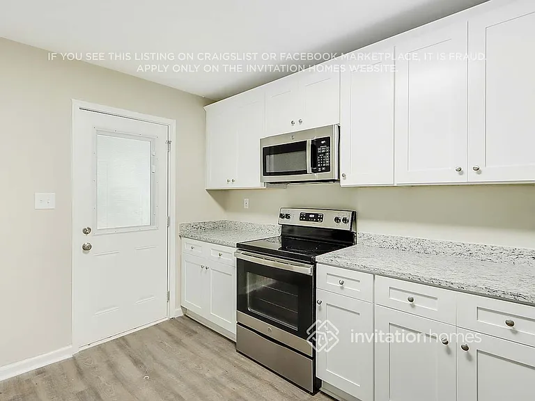 2365 Shamrock Dr — Photo 11