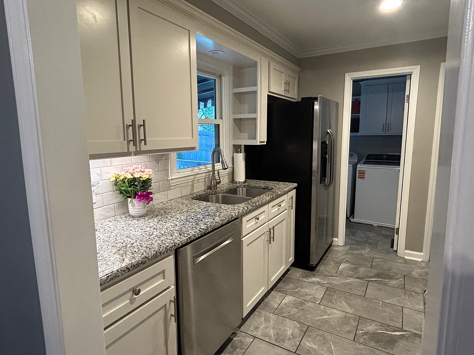 3 bed, 1260 sqft, $2,550 — Photo 4