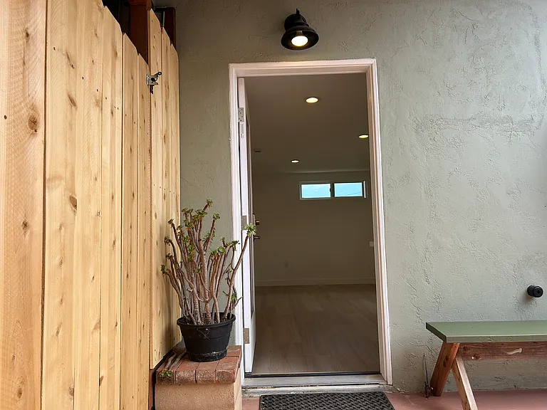 1775 Ridge View Dr — Photo 13