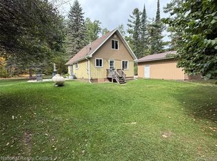 3055 E Mouch Dr, Mio, MI 48647