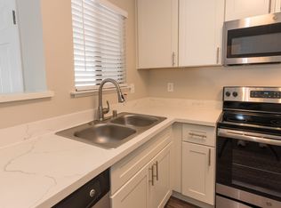 4949 Snyder Ln APT 164, Rohnert Park, CA 94928