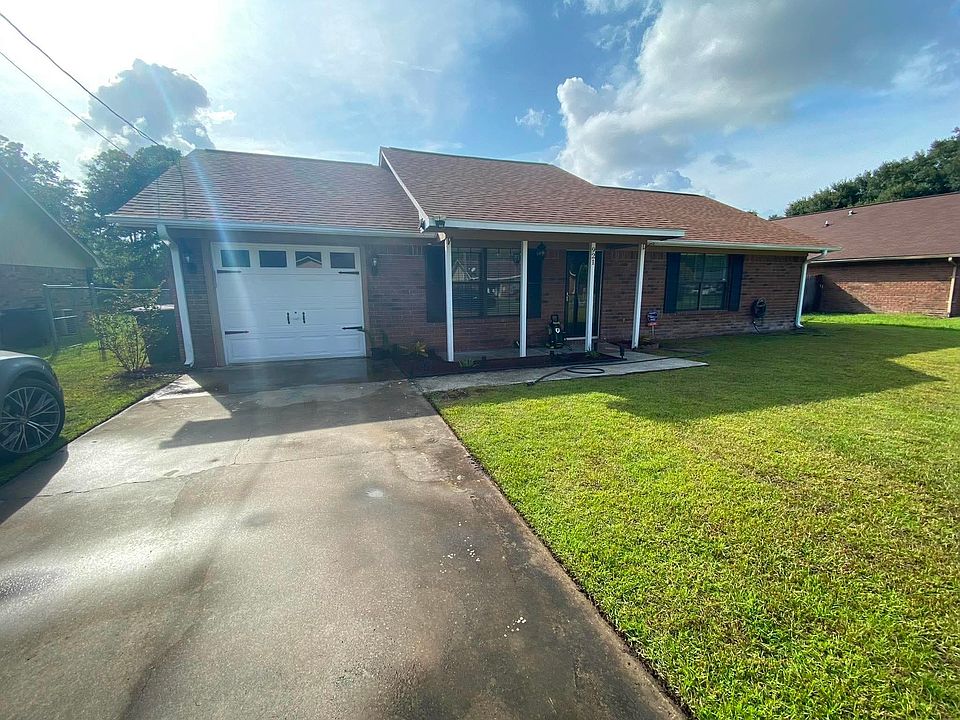 1st image of 921 Wrenwood Ln