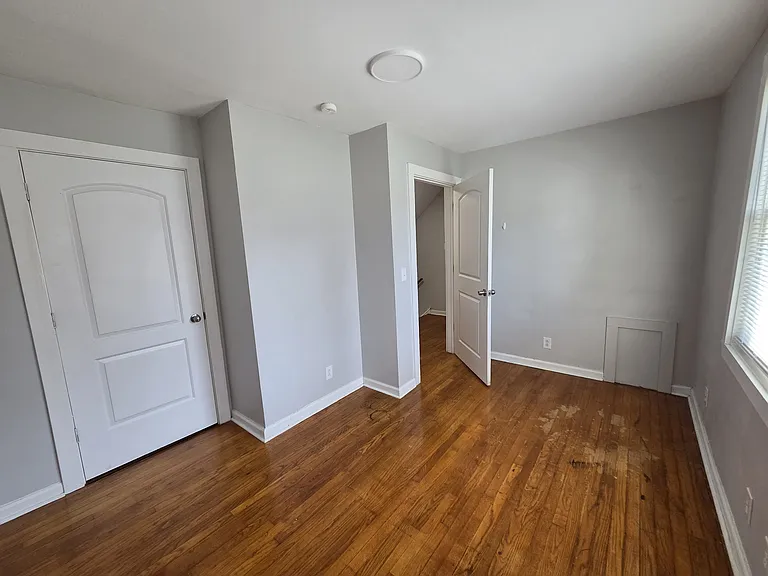 705 W 2nd Ave — Photo 7