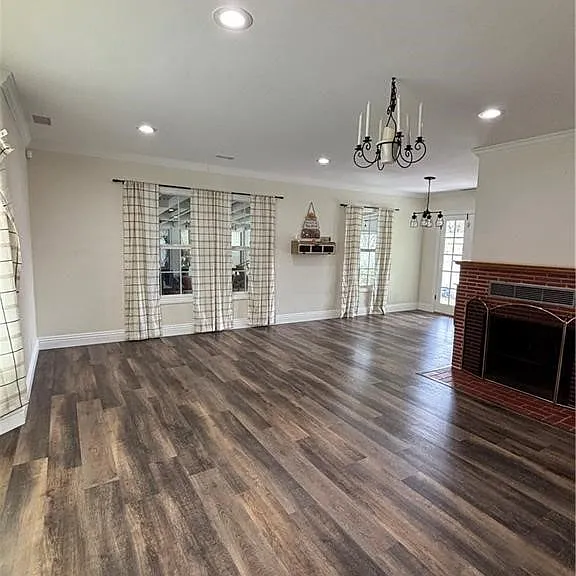 3297 N Pershing Ave — Photo 3