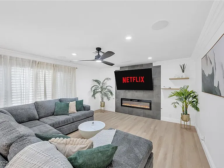2728 Monrovia Dr — Photo 30