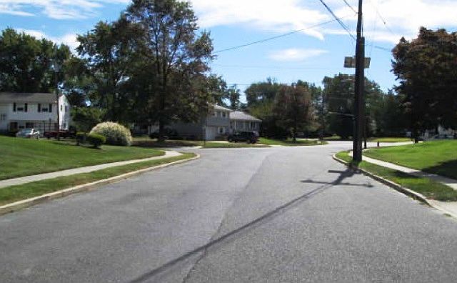 2nd image of 16 Spruce Rd