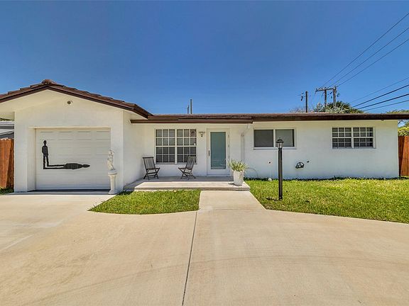 3rd image of 3213 Dover Road