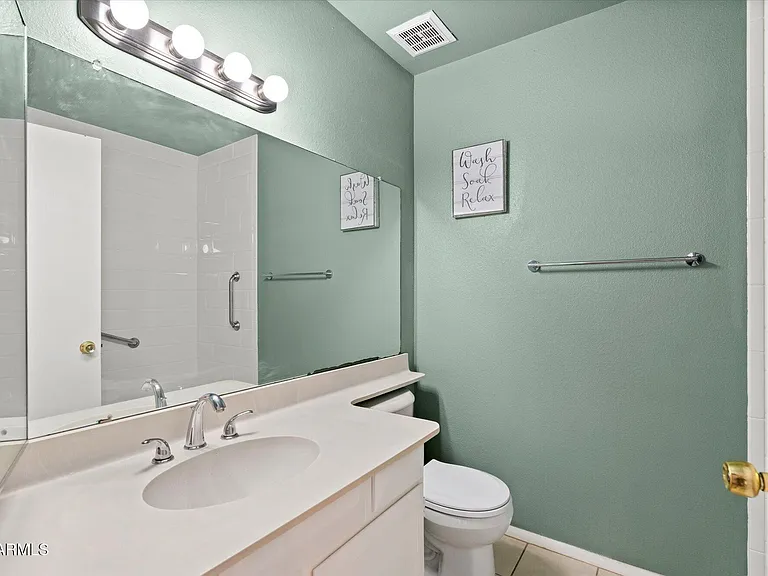 8037 N 40th Ave — Photo 14