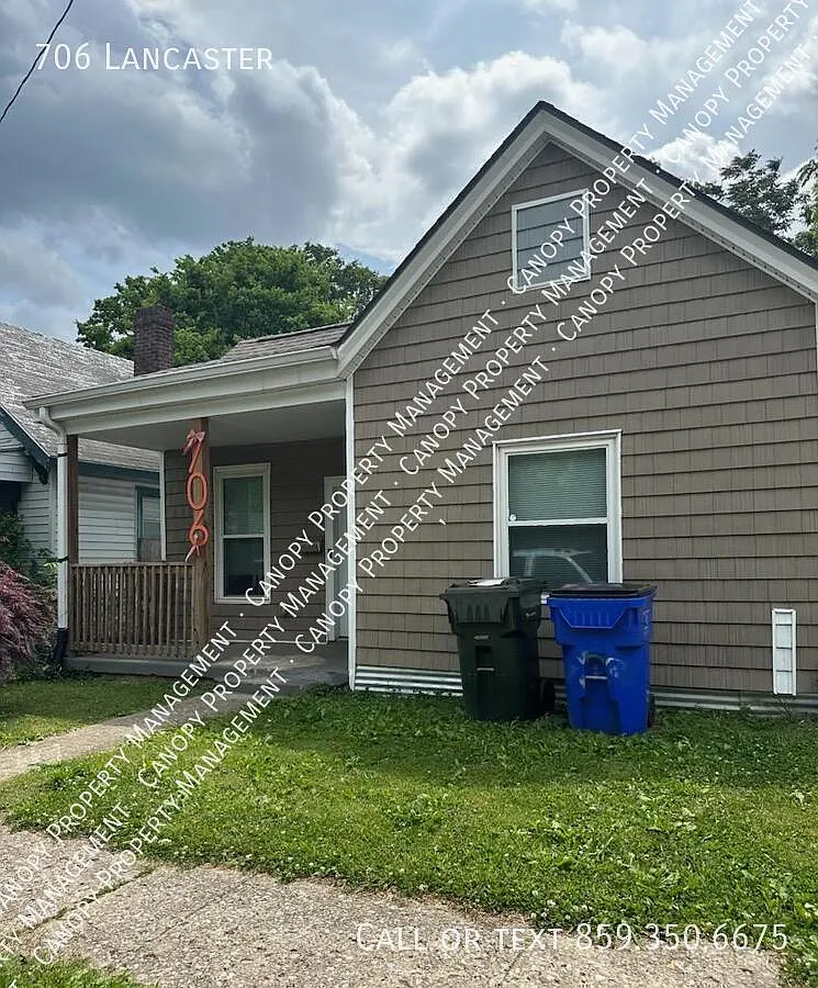 Building Photo - 706 Lancaster Ave