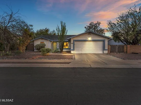 9530 E Caldwell Dr, Tucson, AZ 85747