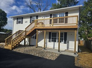 635 N 39th St #1, Belleville, IL