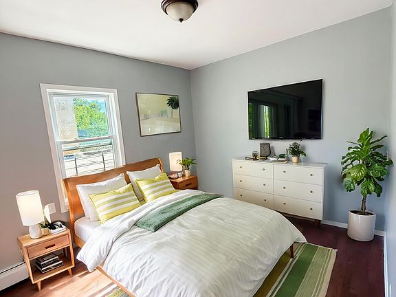 1ST BEDROOM (STAGED)