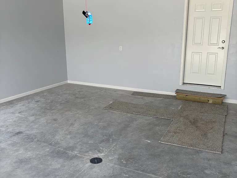 500 Founders Way — Photo 5