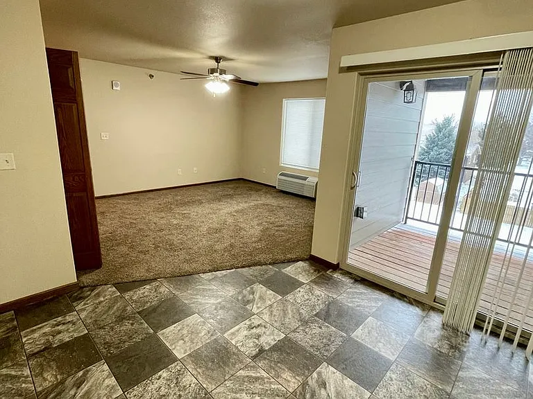 4210 Kateland St — Photo 4