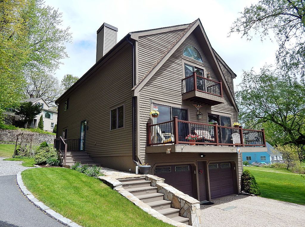 107 W Wakefield Blvd, Winsted, CT 06098 Zillow
