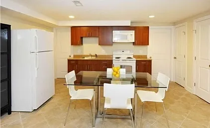 440 Kenyon St NW — Photo 2