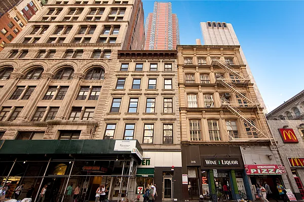 Rented by R New York | media 11