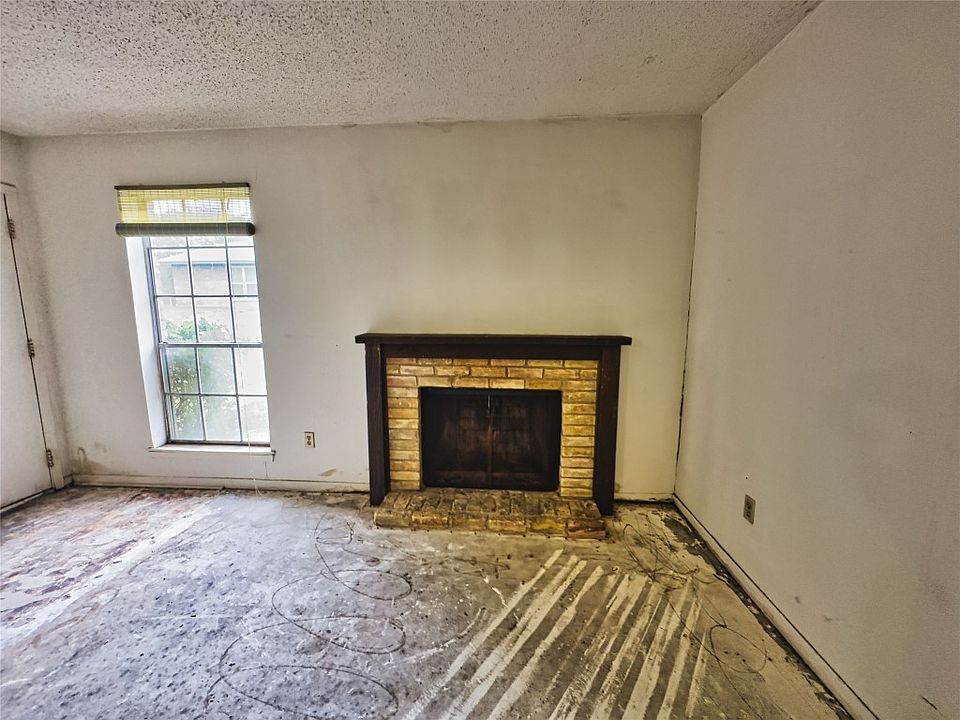 1402 S Carrier Pkwy Grand Prairie, TX, 75051 Apartments for Rent Zillow