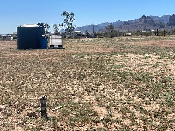 3rd image of 1534 S Elfrida Rd