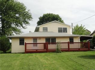 49 N Lake Dr, Leslie, MO 63056