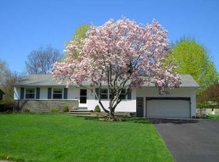 51 Barbara Ln, Rochester, NY 14626