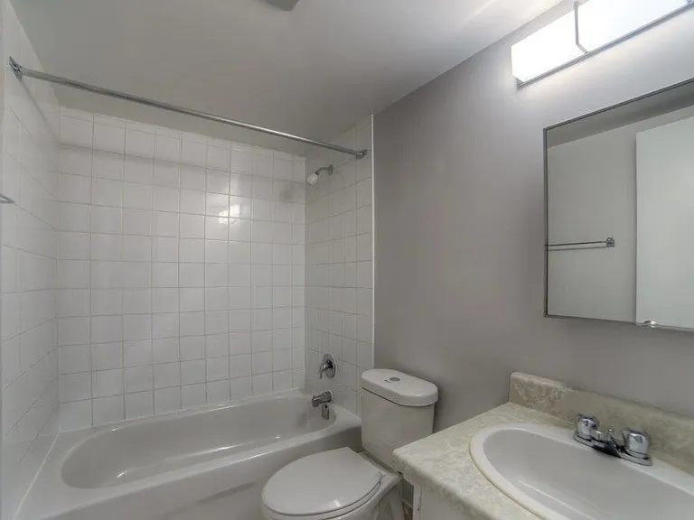 211 Reedaire Ct #215 — Photo 14