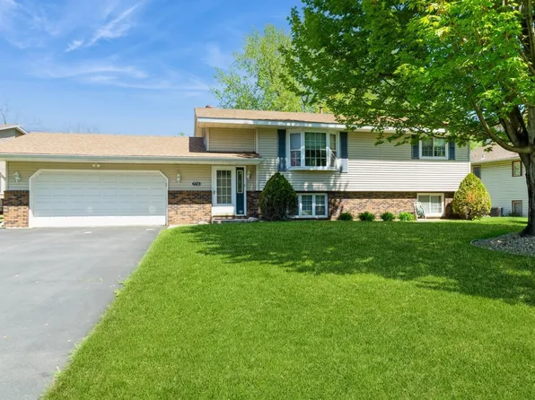 7716 82nd Ave N, Brooklyn Park, MN 55445