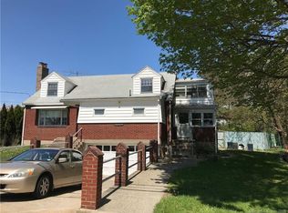 12 Coe Ln, Ansonia, CT 06401